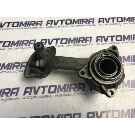 Выжимной подшипник Ford Connect 1.8TDCI 2002-2013 1075778